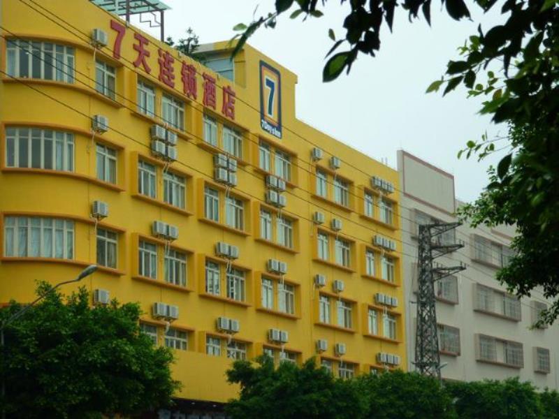 7Days Inn Foshan Shunde Ronggui Xiao Huangpu מראה חיצוני תמונה