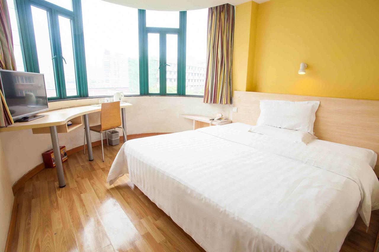 7Days Inn Foshan Shunde Ronggui Xiao Huangpu מראה חיצוני תמונה