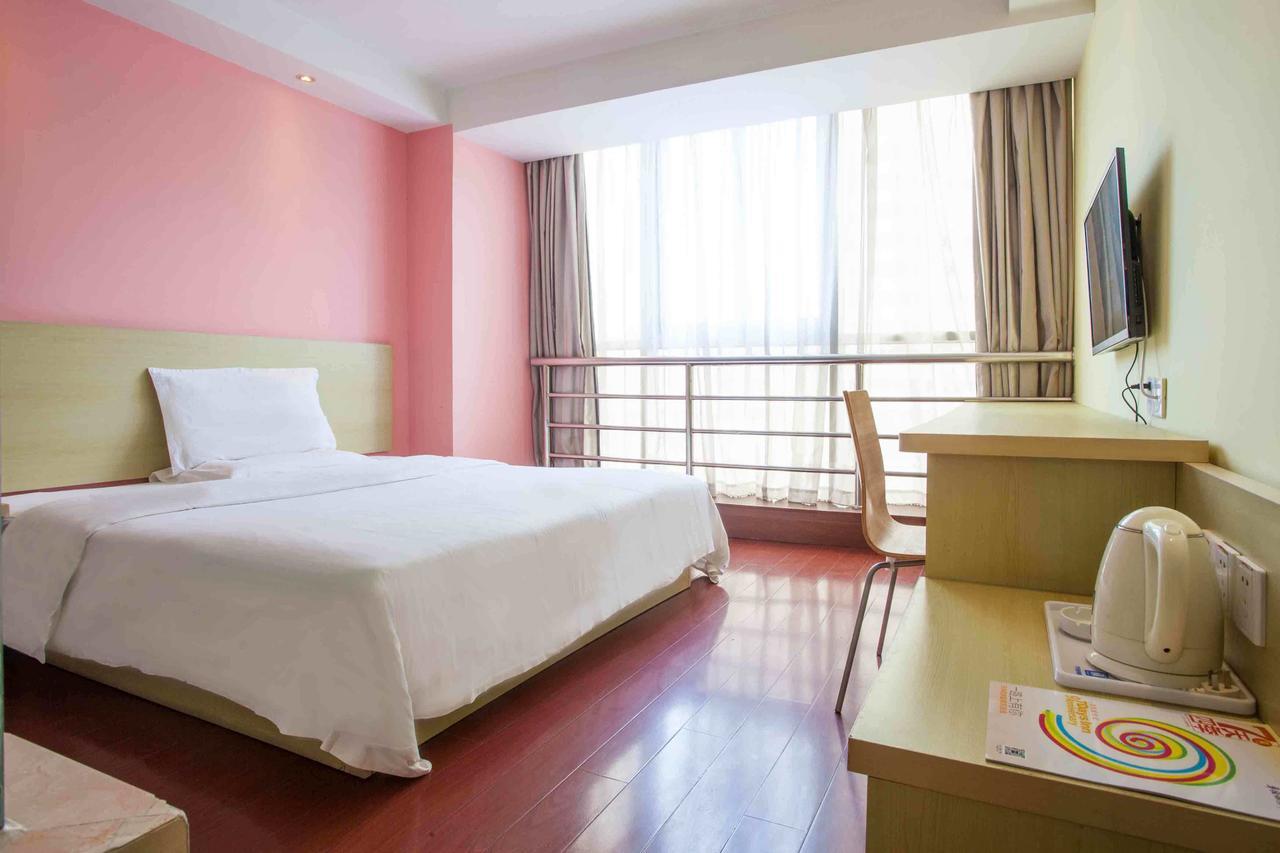 7Days Inn Foshan Shunde Ronggui Xiao Huangpu חדר תמונה